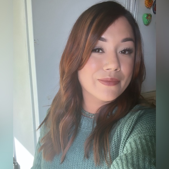 Meet your Posher, Carla💄🩷 - Picture 6 of 6